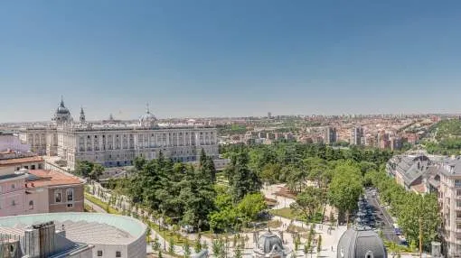 Penthouse with breathtaking views in the centre of Madrid